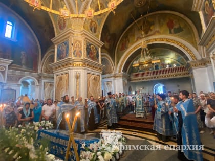 Служение митр.НИКОНА накануне праздника УСПЕНИЯ ПРЕСВЯТОЙ БОГОРОДИЦЫ