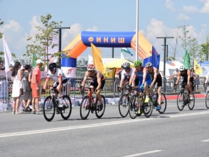 Уфа бежит, плывет и едет