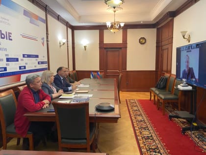 Раиль Асадуллин принял участие в вебинаре по проекту «Киноуроки в школах России»