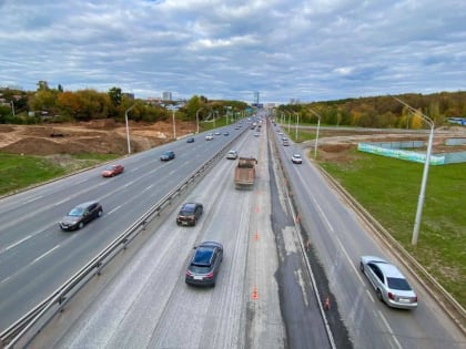 В Уфе на проспекте Салавата Юлаева начали работы по устранению колейности