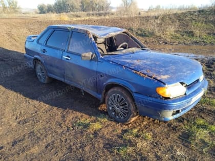 В Башкирии автомобиль съехал в пруд: погибли водитель и пассажир