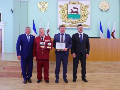 Марат Васимов и Ратмир Мавлиев вручили Почётные знаки города