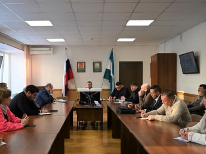Прошло совещание с собственниками и арендаторами нестационарных торговых объектов