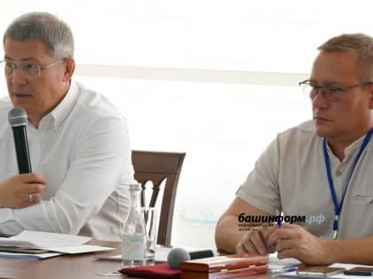 Радий Хабиров провёл очередное зональное совещание с главами сельских поселений