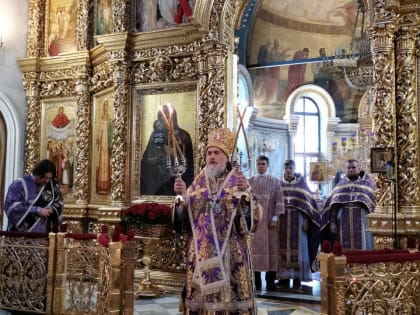 Служение митр.НИКОНА в Неделю 16-ю по Пятидесятнице, по Воздвижении