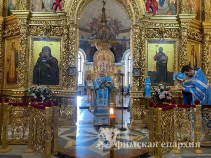 Служение митр.НИКОНА в день икон Божией Матери «Почаевская» и «Всех скорбящих Радость»