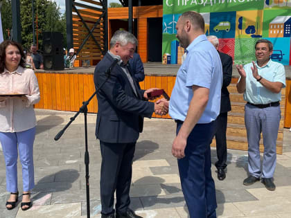 Автобус для спортсменов