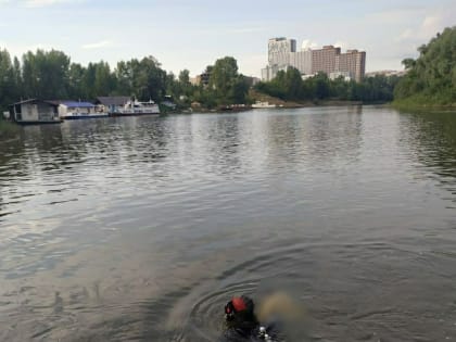 В Уфе из реки водолазы достали тело подростка