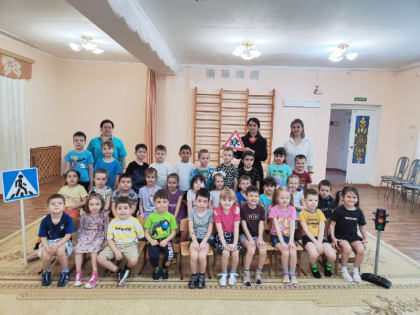 Дошкольники изучили «Азбуку безопасности» вместе с инспектором ГИБДД