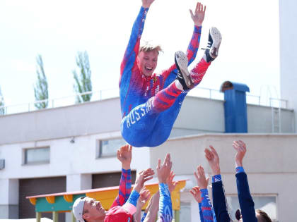 Второй день международных соревнований по пожарно-спасательному спорту на кубок "Дружбы" и приз "Золотая штурмовка".