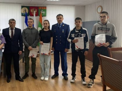 Пять детей-сирот в Башкирии добились получения жилья