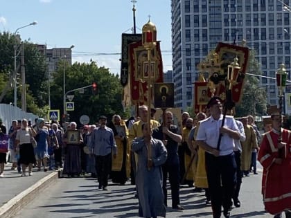 Городской Крестный ход в Уфе в День Крещения Руси