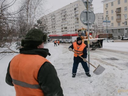 В Уфе 133 коммунальщика были приняты на работу