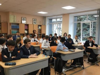 В демских школах прошли патриотические уроки