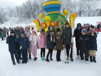 Зимний фестиваль у подножия горы Юрактау