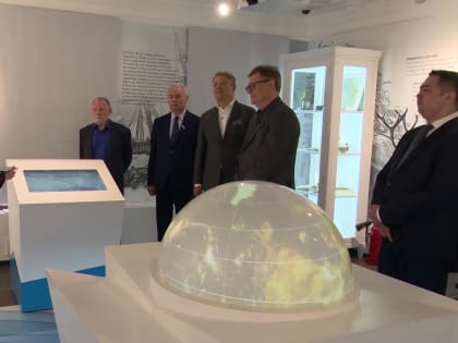 Исполнитель главной роли в фильме «Два капитана» Борис Токарев посетил Музей полярников в Уфе