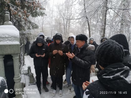 В память Ризаитдина Фахретдинова