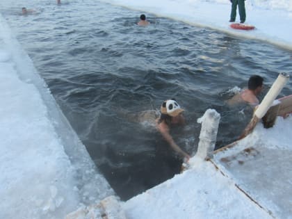 13-летняя любительница зимнего плавания из Уфы обратилась к Радию Хабирову