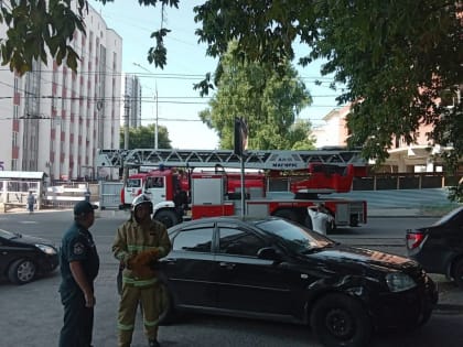 В Уфе загорелось общежитие медуниверситета. Пожарные спасли восьмерых, эвакуировали 432