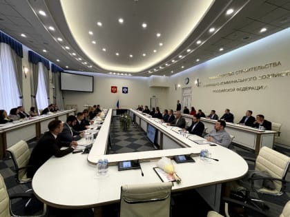 Сотрудник Корпорации развития получил благодарность от Минстроя России