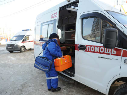 В Башкирии водитель ВАЗ-2109 не уступил дорогу и вместе с пассажиркой попал в больницу