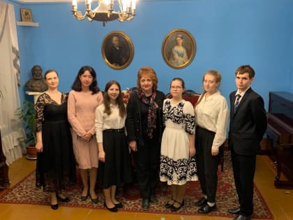 В Доме-музее С.Т.Аксакова в «Ночь музеев» посетители писали пером и разучивали бальные танцы