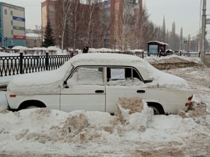 Администрация Стерлитамака попросила горожан убрать три брошенных автомобиля