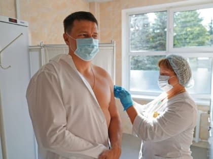 Руководитель администрации Главы Башкирии Максим Забелин прошел повторную ревакцинацию от COVID-19