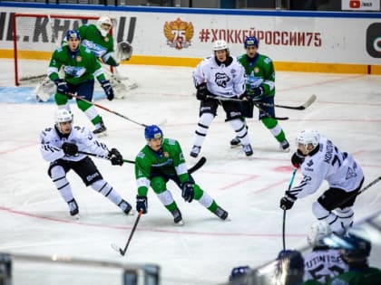 «Толпар» не совладал с «Белыми Медведями»