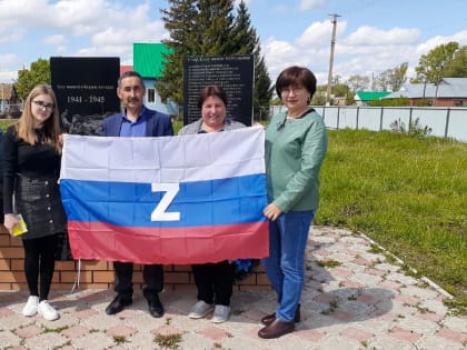 В Бижбуляке прошел автопробег в поддержку российских солдат