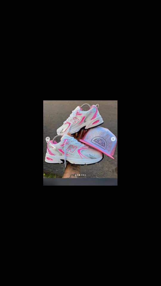 Chaussures avec chapeau