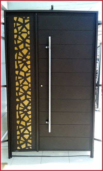 Porte en metal