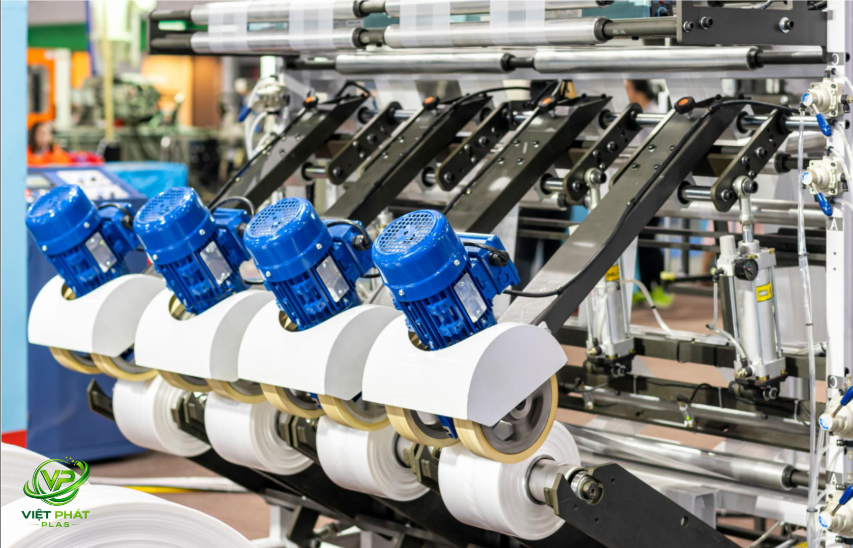 The production process of produce bags on a roll at Vietphatplas factor