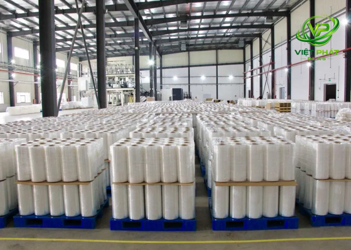 VietPhatPlas is positioned as a global manufacturer specializing in advanced pallet film solutions for industrial clients