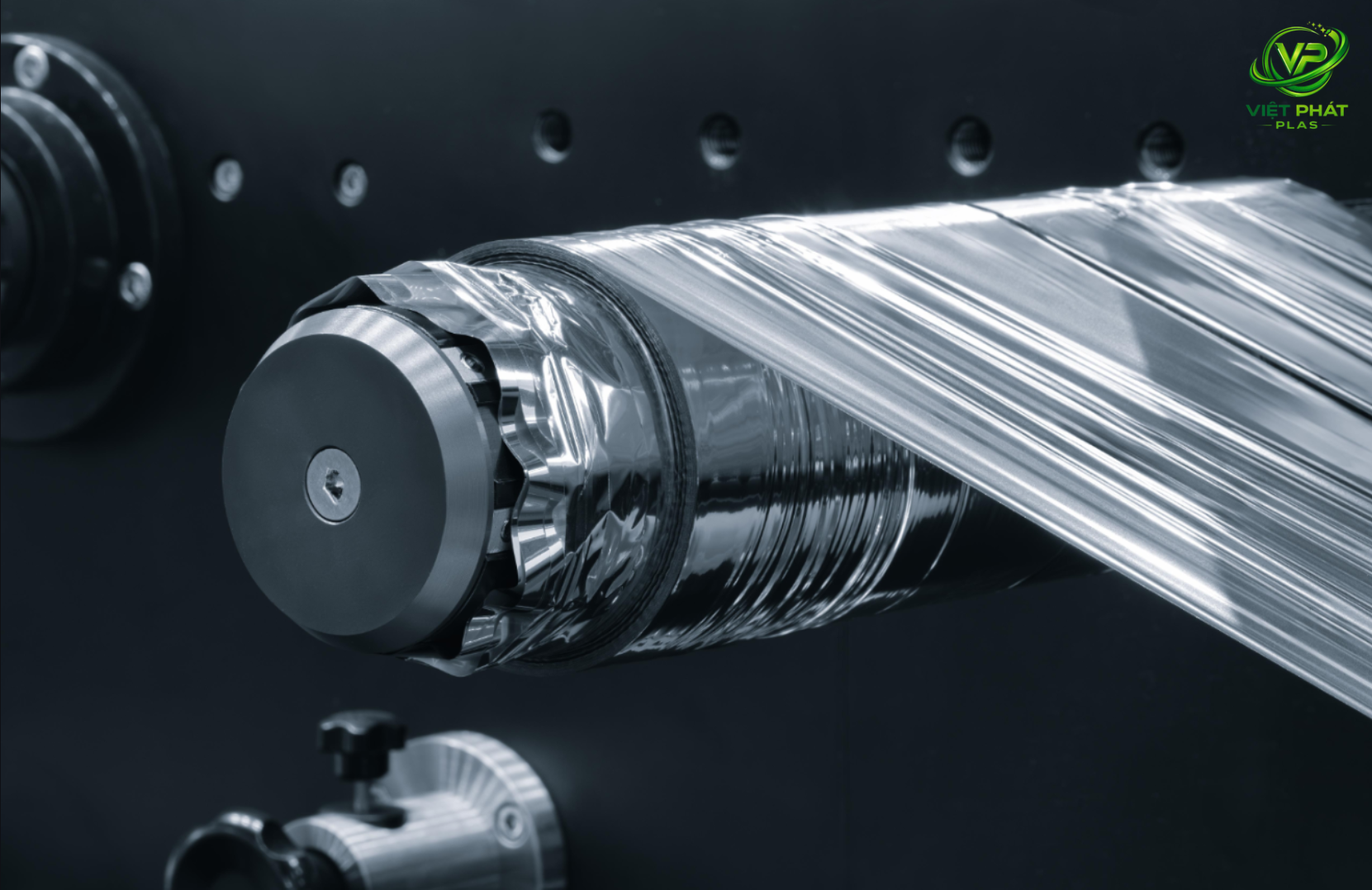 Film extrusion process in plastic bag manufacturing