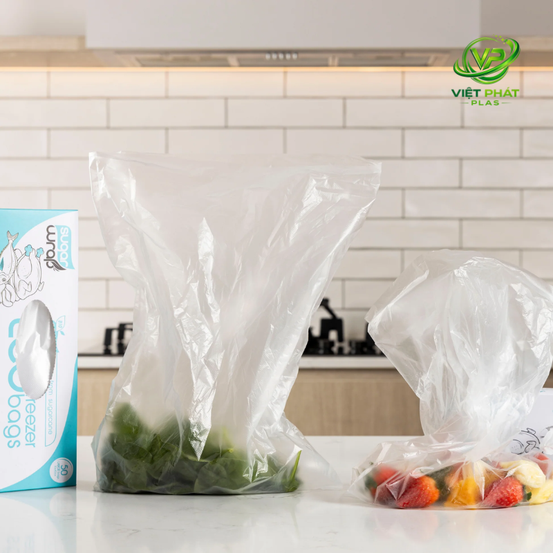 Choosing the best freezer bag options for industrial food processing plants to protect wholesale food products safely.