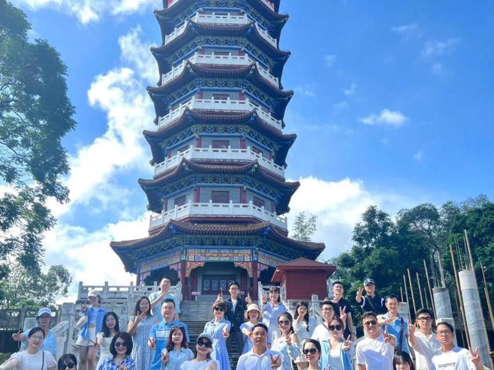 Tour Đông Hưng – Trượt thác Hồng Thạch Cốc 2 Ngày 1 Đêm (Đoàn riêng) - 1