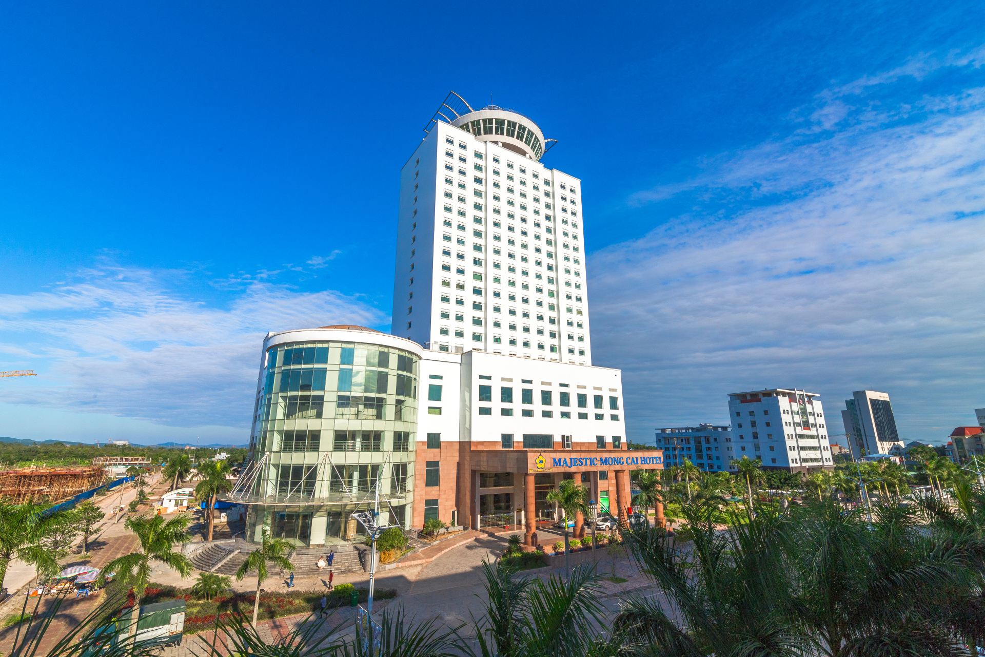 Top 10 resort & khách sạn cao cấp Móng Cái (1–5 triệu/đêm)