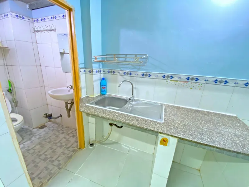 Cho thuê phòng trọ có máy lạnh, cửa sổ, WC riêng tại 92/156 Xô Viết Nghệ Tĩnh - 1