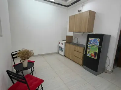 9tr căn 2PN Full Nội Thất rộng 50m2 + Ban Công riêng + Tách Bếp + xe hơi đậu trước cửa + đổi điện cổ
