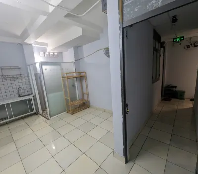 Cho thuê phòng 423 Lạc Long Quân, P.5, Quận 11