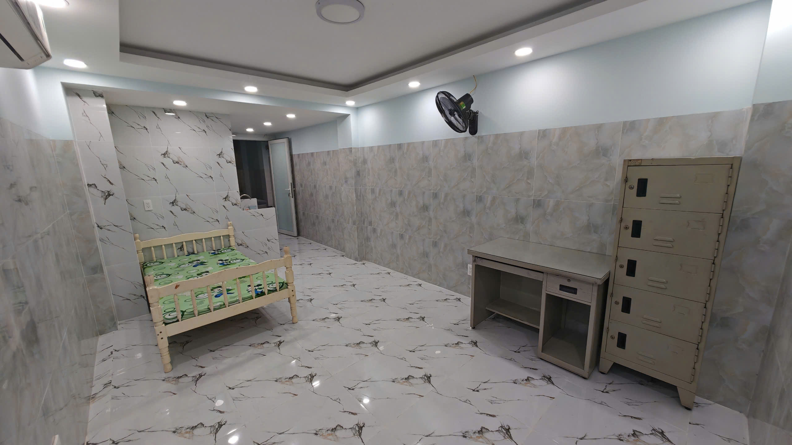 Thumbnail Cho thuê phòng 616 đường CMT8, P.11, Quận 3 - Hình 2