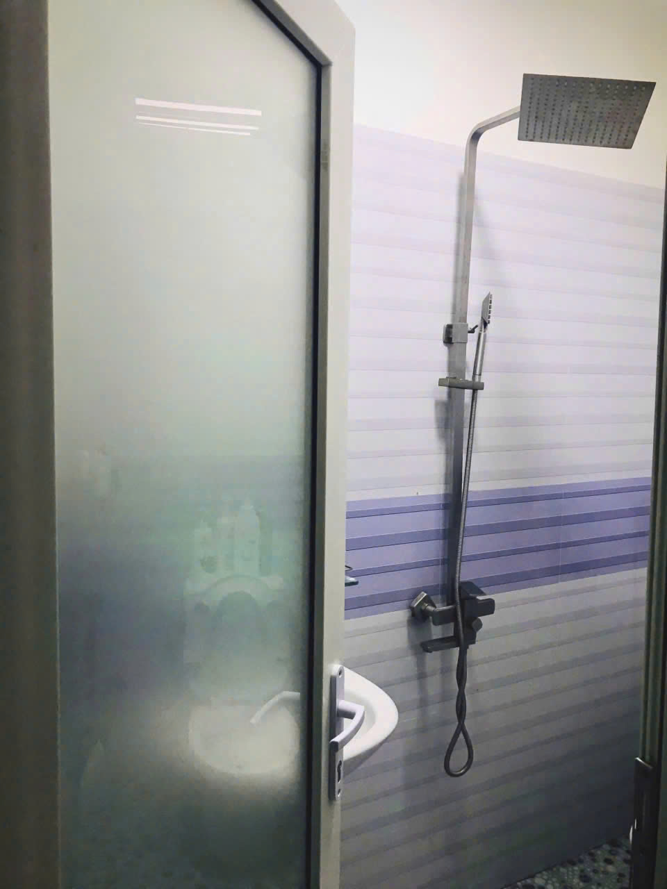 Thumbnail Cho thuê phòng 100 đường Thích Quảng Đức, P. 5, Quận Phú Nhuận - Hình 2