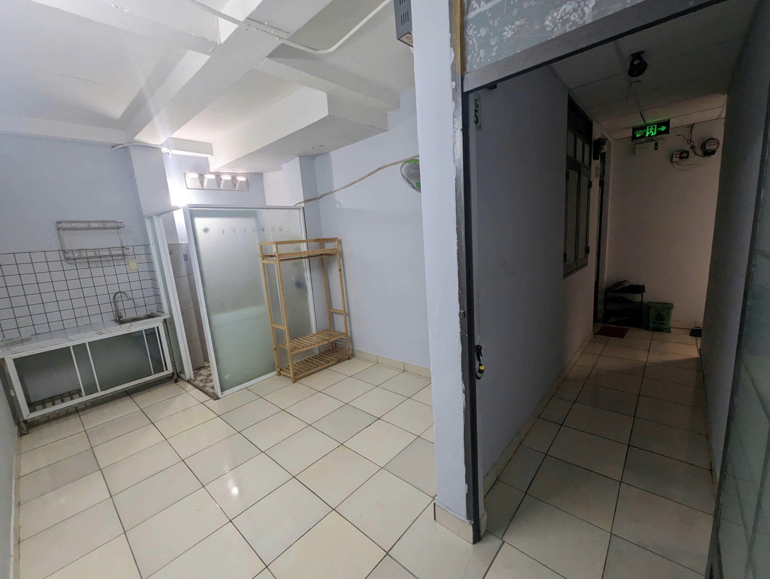 Thumbnail Cho thuê phòng 423 Lạc Long Quân, P.5, Quận 11 - Hình 1