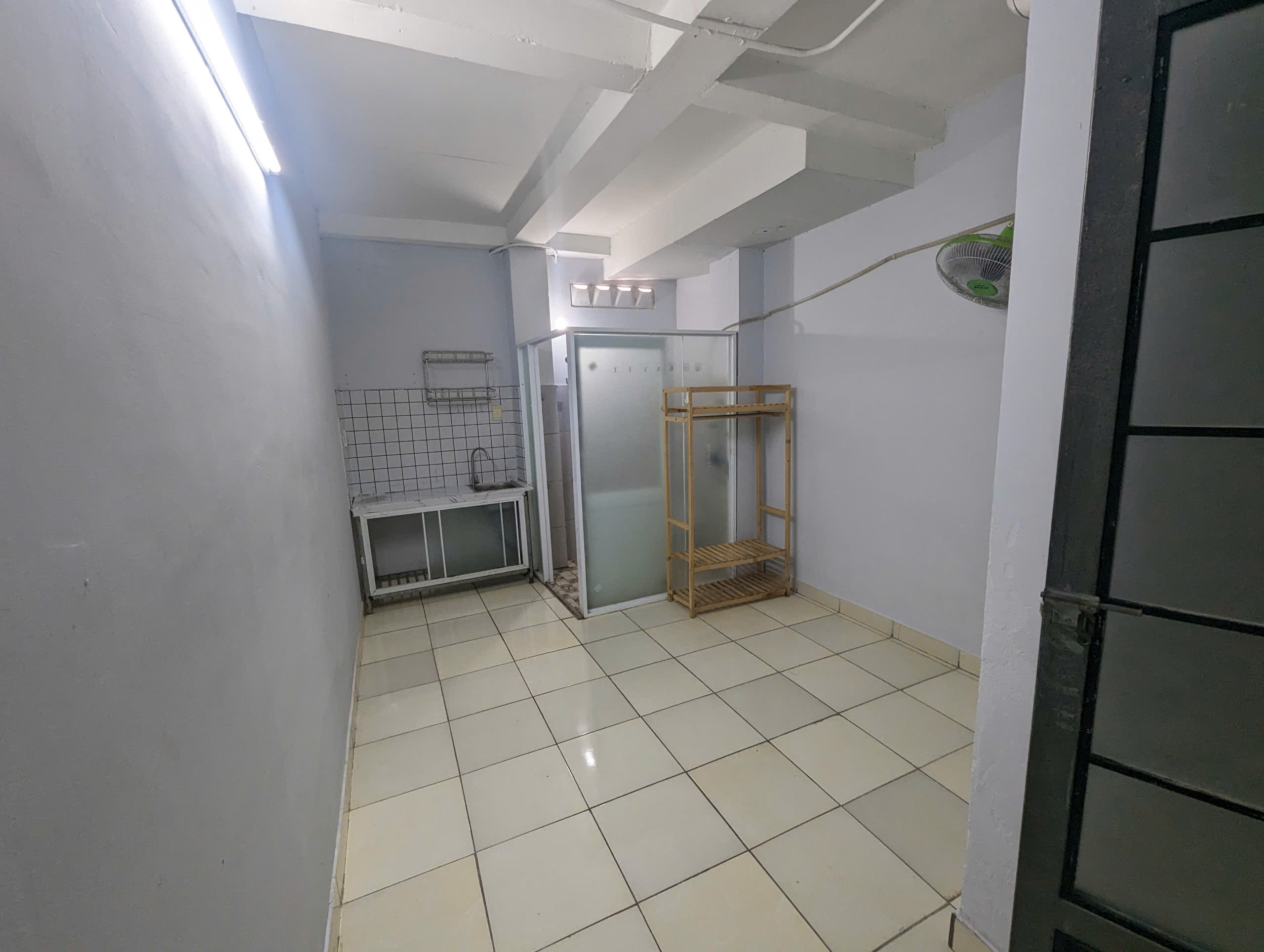 Thumbnail Cho thuê phòng 423 Lạc Long Quân, P.5, Quận 11 - Hình 2