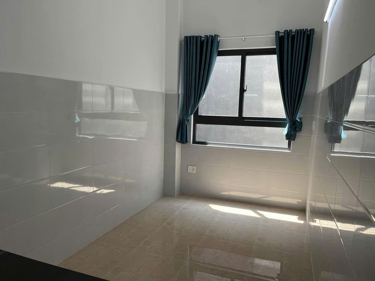 Thumbnail Phòng cho thuê thoáng mát gần Đặng Văn Bi - chợ Thủ Đức - Hình 3