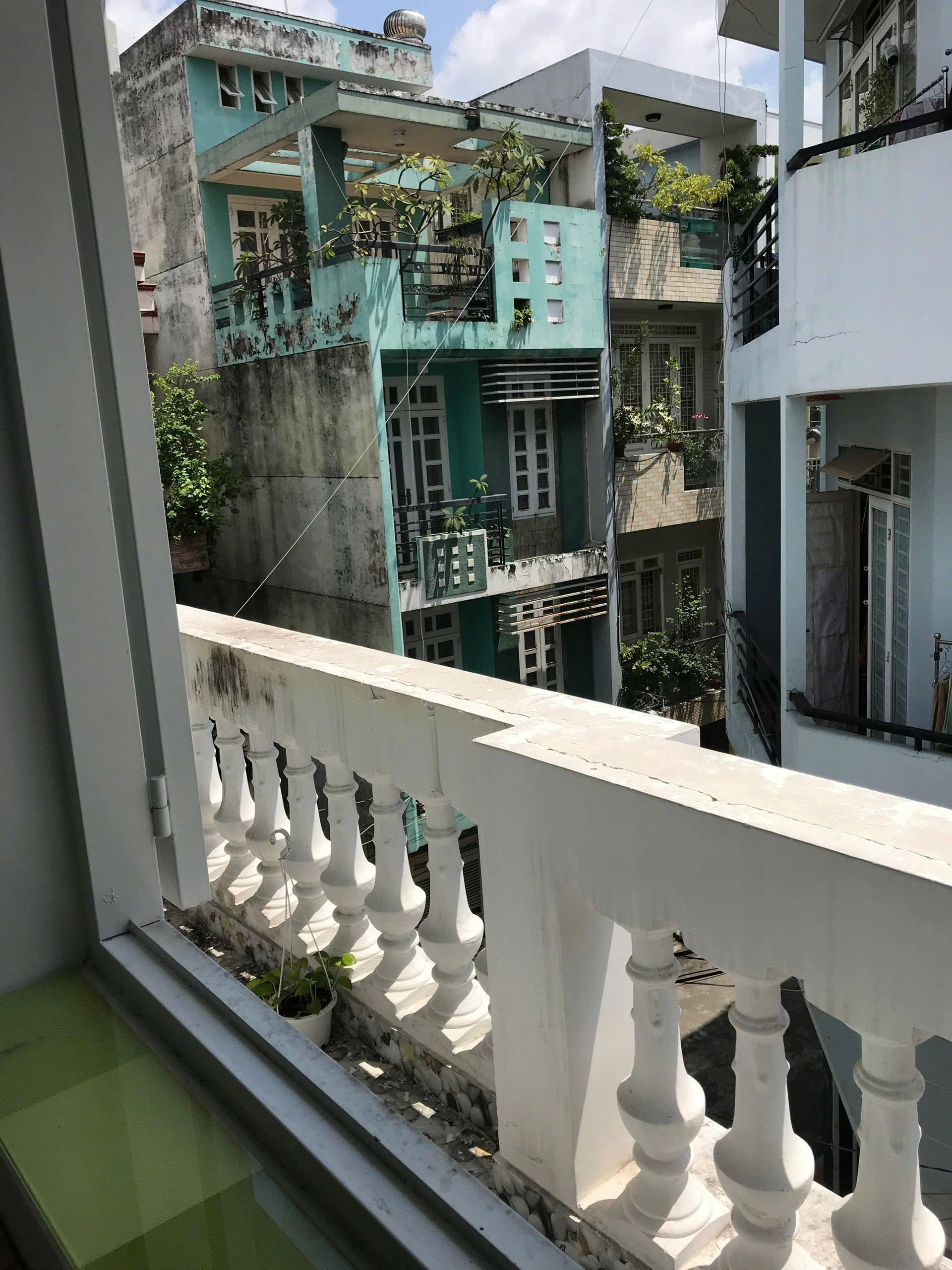 Thumbnail Phòng ban công thoáng mát tại 354 Phan Văn Trị, P11, Bình Thạnh - Hình 4