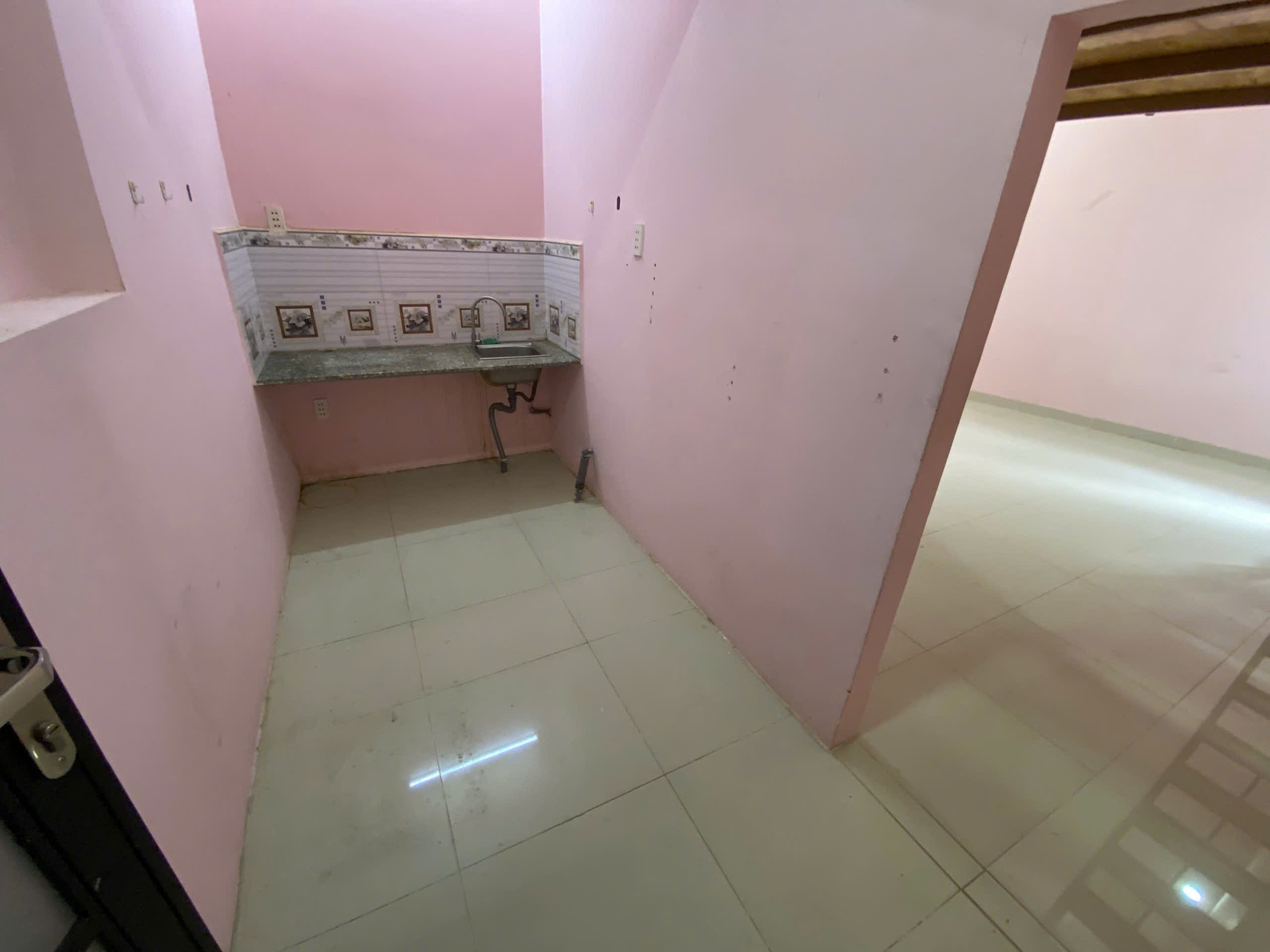 Thumbnail Phòng tiện nghi thoáng mát QL13 chợ đầu mối Thủ Đức - Hình 4