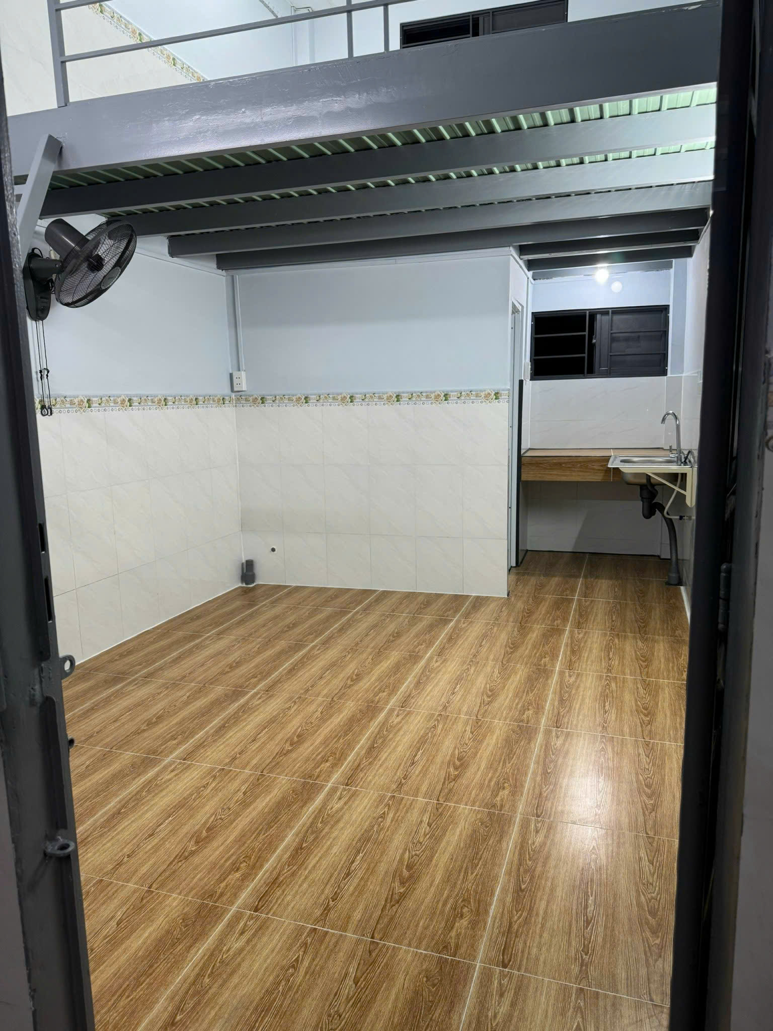 Thumbnail Phòng gác rộng gần Lê Văn Việt - Ngã ba Mỹ Thành, Quận 9 - Hình 2