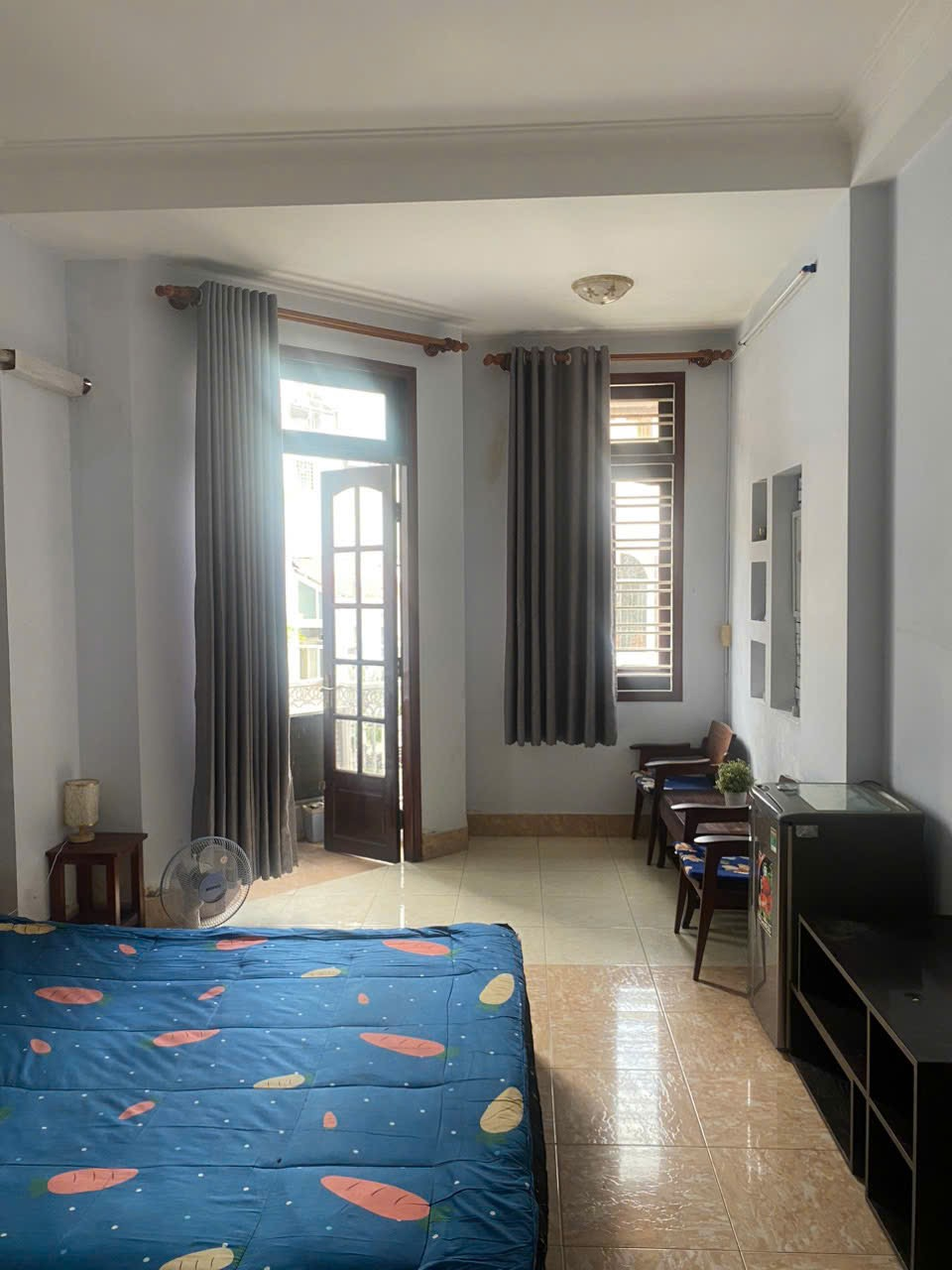 Thumbnail Cho thuê Phòng ban công tại 459 Trần Hưng Đạo, Quận 1 - Hình 1